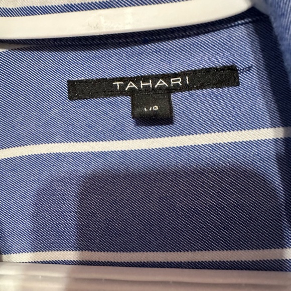Women’s Tahari Button-up blouse - Picture 3 of 4
